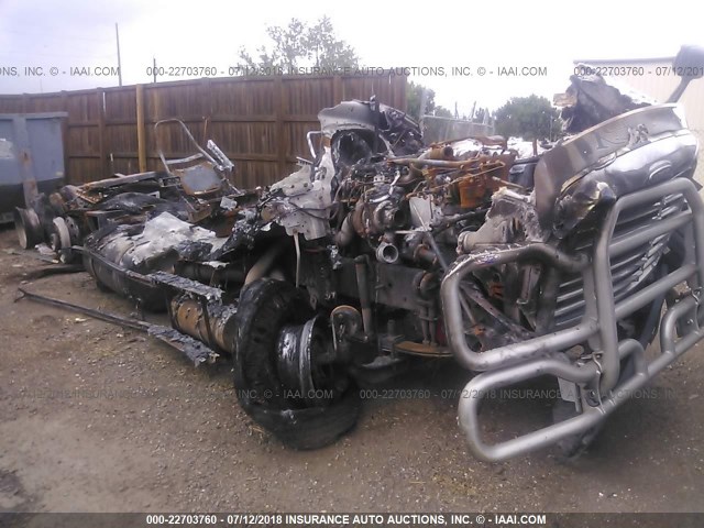 3AKJGLBG9DSBS6793 - 2013 FREIGHTLINER CASCADIA 125  WHITE photo 1