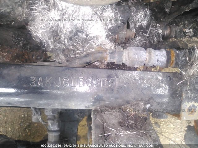 3AKJGLBG9DSBS6793 - 2013 FREIGHTLINER CASCADIA 125  WHITE photo 10