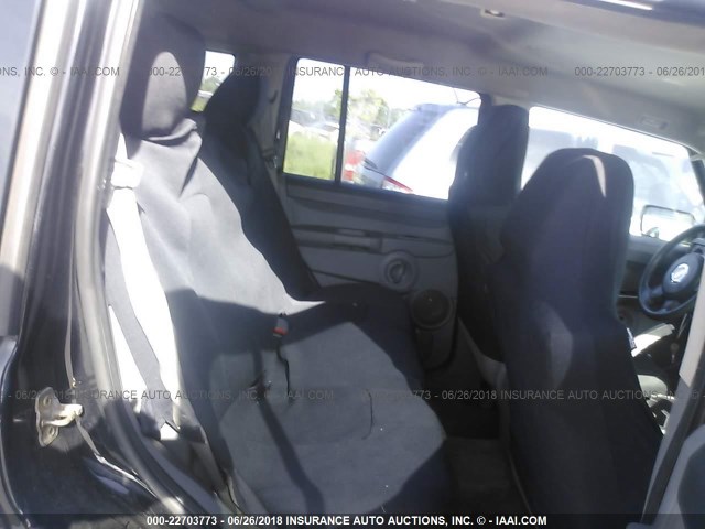 1J8HG48K86C229540 - 2006 JEEP COMMANDER BLACK photo 8