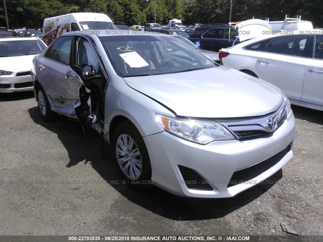 4T4BF1FK0DR280542 - 2013 TOYOTA CAMRY L/SE/LE/XLE SILVER photo 1