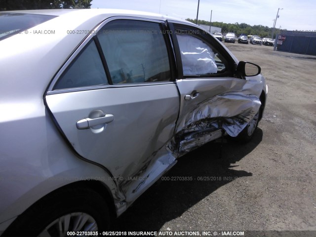 4T4BF1FK0DR280542 - 2013 TOYOTA CAMRY L/SE/LE/XLE 银色 照片 6