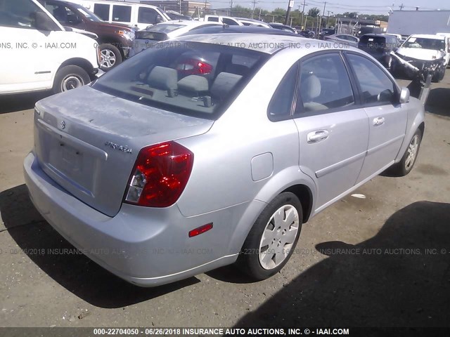 KL5JD56Z98K856043 - 2008 SUZUKI FORENZA CONVENIENCE/POPULAR SILVER photo 4