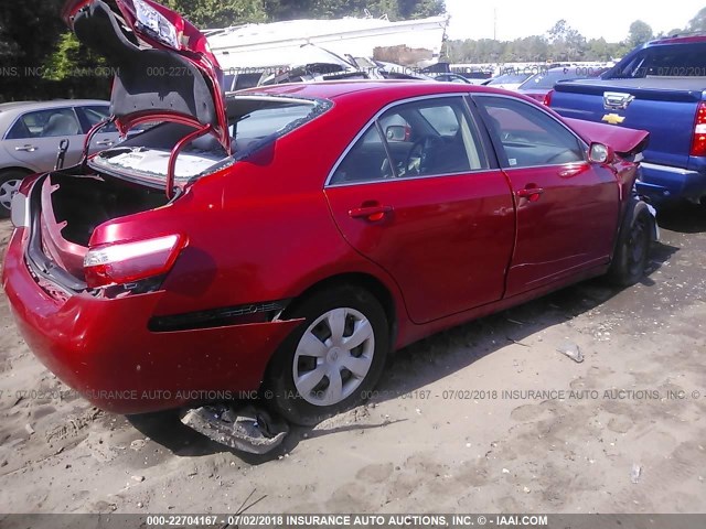 4T1BE46KX8U196846 - 2008 TOYOTA CAMRY CE/LE/XLE/SE RED photo 4