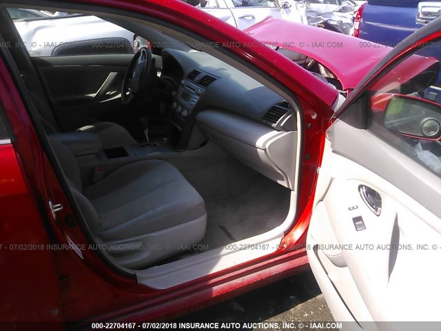4T1BE46KX8U196846 - 2008 TOYOTA CAMRY CE/LE/XLE/SE RED photo 5