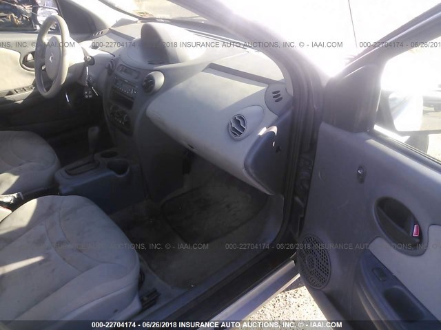 1G8AJ52F13Z140682 - 2003 SATURN ION LEVEL 2 SILVER photo 5