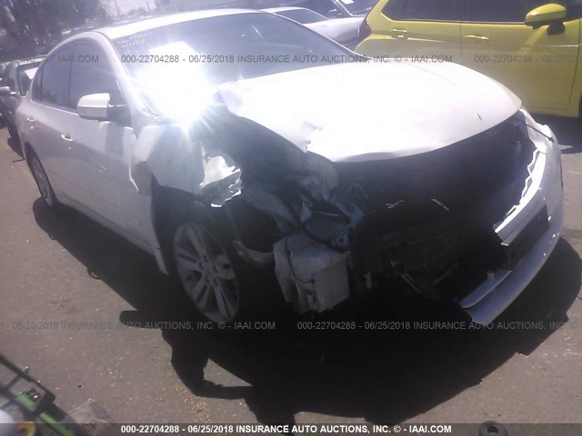 1N4BL2AP0CN413475 - 2012 NISSAN ALTIMA SR WHITE photo 1