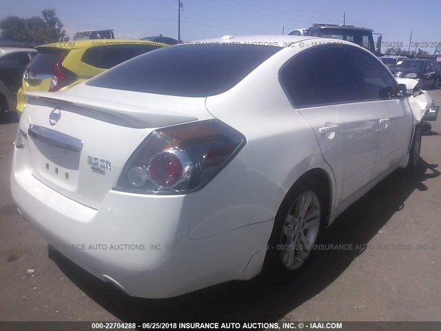 1N4BL2AP0CN413475 - 2012 NISSAN ALTIMA SR WHITE photo 4