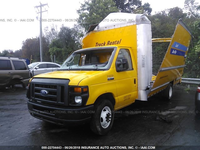 1FDWE3FS5FDA16374 - 2015 FORD ECONOLINE E350 SUPER DUTY CTWAY VAN YELLOW photo 2