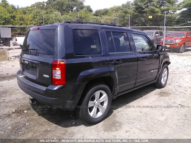 1C4NJRFB1ED659656 - 2014 JEEP PATRIOT LATITUDE GRAY photo 4