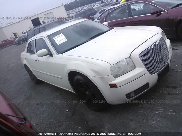 2C3AA53G05H667326 - 2005 CHRYSLER 300 TOURING WHITE photo 1