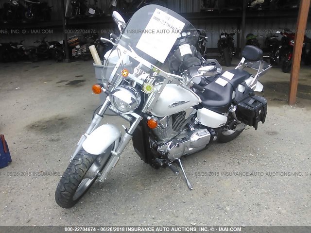 1HFSC55047A307123 - 2007 HONDA VTX1300 C WHITE photo 2