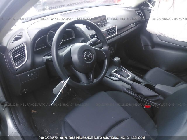 JM1BM1T75F1263129 - 2015 MAZDA 3 SV GRAY photo 5