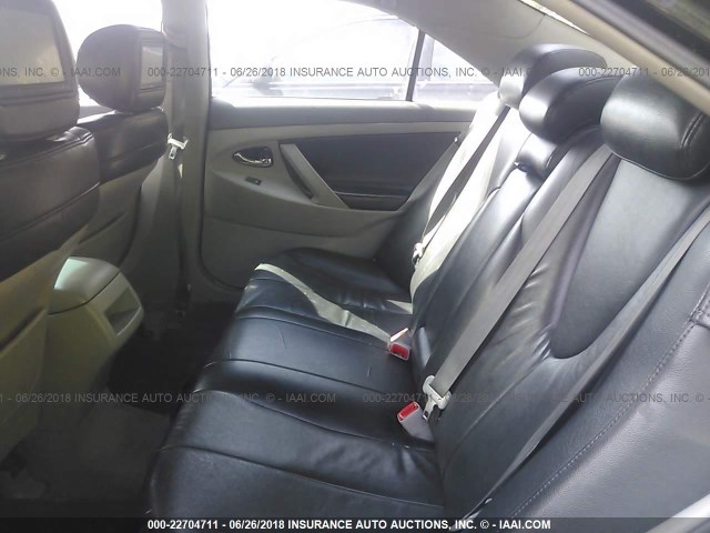 4T4BF3EK1BR153938 - 2011 TOYOTA CAMRY SE/LE/XLE შავი ფოტო 8