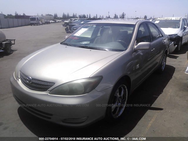 JTDBE32K830171562 - 2003 TOYOTA CAMRY LE/XLE Champagne photo 2