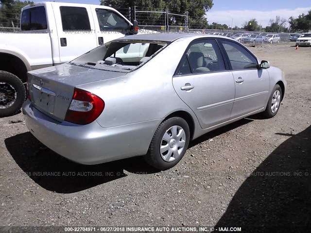 4T1BE32K94U359240 - 2004 TOYOTA CAMRY LE/XLE/SE 银色 照片 4