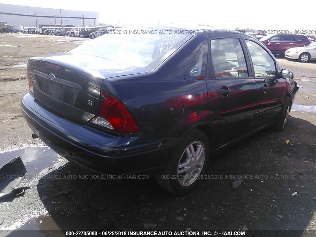 1FAFP34343W329884 - 2003 FORD FOCUS SE COMFORT/SE SPORT BLUE photo 4