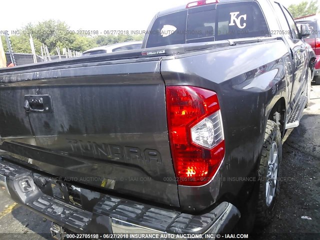 5TFUY5F14EX351452 - 2014 TOYOTA TUNDRA DOUBLE CAB SR/SR5 GRAY photo 4