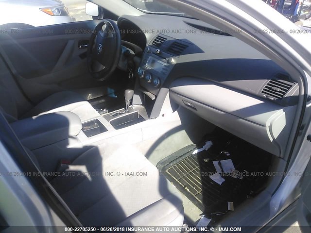 4T1BE46K79U872803 - 2009 TOYOTA CAMRY SE/LE/XLE 银色 照片 5