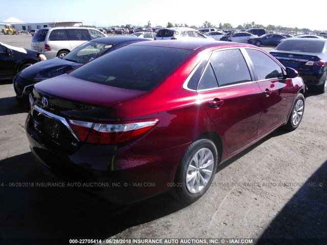 4T1BF1FKXGU605146 - 2016 TOYOTA CAMRY LE/XLE/SE/XSE MAROON photo 4