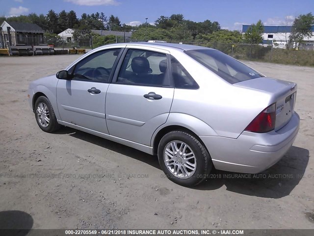 1FAFP34N87W112166 - 2007 FORD FOCUS ZX4/S/SE/SES SILVER photo 3