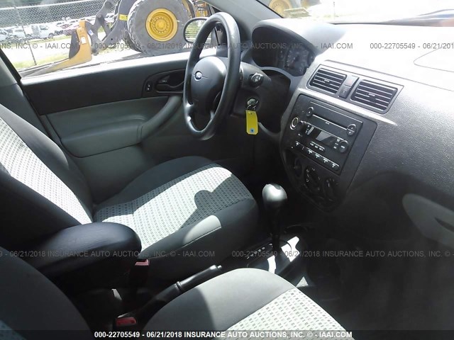 1FAFP34N87W112166 - 2007 FORD FOCUS ZX4/S/SE/SES 银色 照片 5