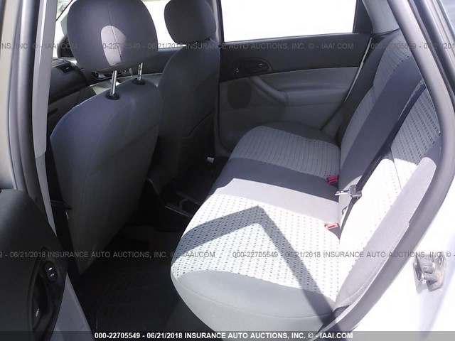 1FAFP34N87W112166 - 2007 FORD FOCUS ZX4/S/SE/SES 银色 照片 8