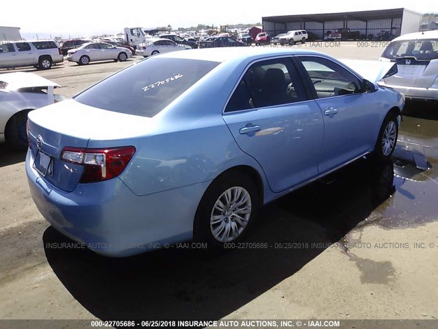 4T4BF1FK6CR168620 - 2012 TOYOTA CAMRY SE/LE/XLE 蓝色 照片 4