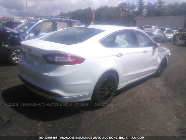 3FA6P0LU8ER223615 - 2014 FORD FUSION SE HYBRID WHITE photo 4