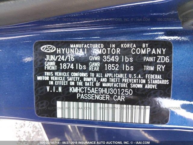 KMHCT5AE9HU301250 - 2017 HYUNDAI ACCENT SE BLUE photo 9