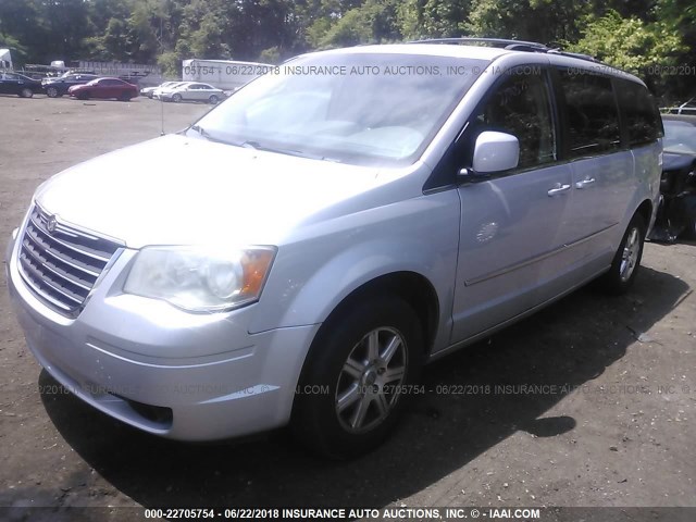 2A8HR54179R683979 - 2009 CHRYSLER TOWN & COUNTRY TOURING SILVER photo 2