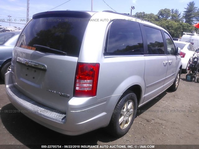 2A8HR54179R683979 - 2009 CHRYSLER TOWN & COUNTRY TOURING SILVER photo 4