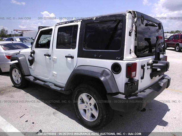 1C4HJWDG2DL648096 - 2013 JEEP WRANGLER UNLIMITE SPORT WHITE photo 3