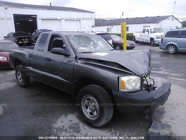 1D7HE22K65S330631 - 2005 DODGE DAKOTA ST GRAY photo 1