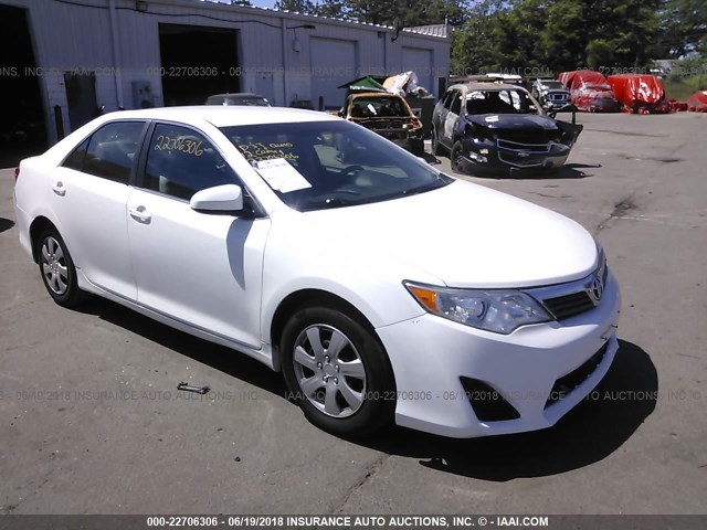 4T1BF1FK7CU534904 - 2012 TOYOTA CAMRY SE/LE/XLE WHITE photo 1