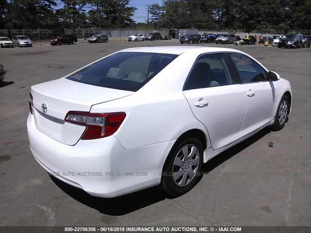4T1BF1FK7CU534904 - 2012 TOYOTA CAMRY SE/LE/XLE WHITE photo 4