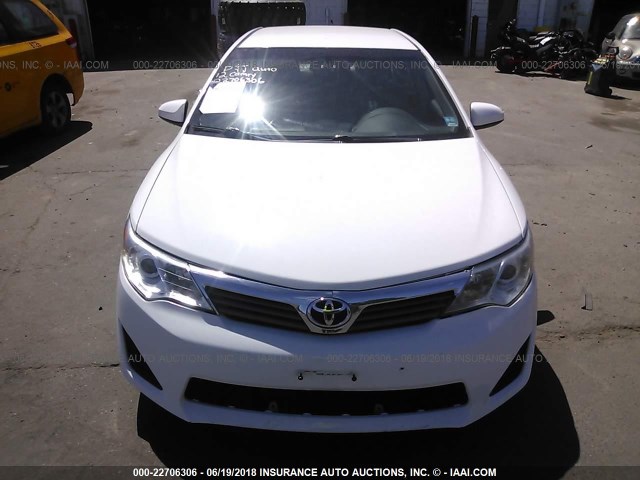 4T1BF1FK7CU534904 - 2012 TOYOTA CAMRY SE/LE/XLE WHITE photo 6