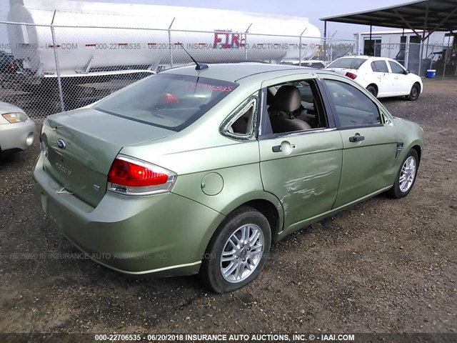 1FAHP35N78W285511 - 2008 FORD FOCUS SE/SEL/SES GREEN photo 4