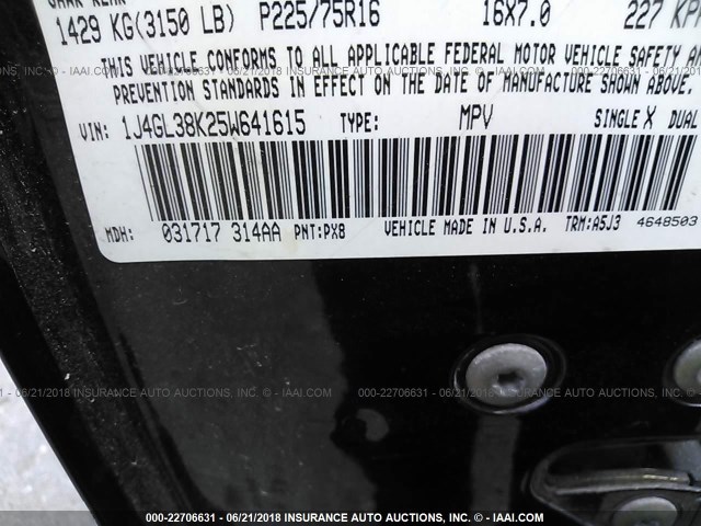 1J4GL38K25W641615 - 2005 JEEP LIBERTY RENEGADE BLACK photo 9