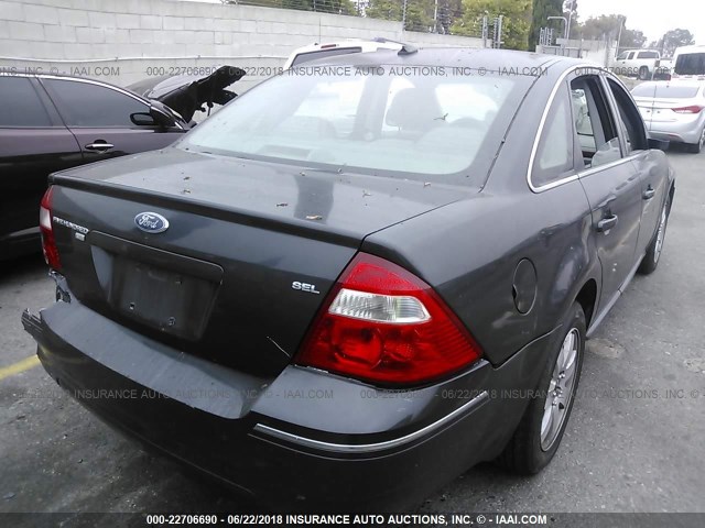 1FAFP27167G111031 - 2007 FORD FIVE HUNDRED SEL GRAY photo 4