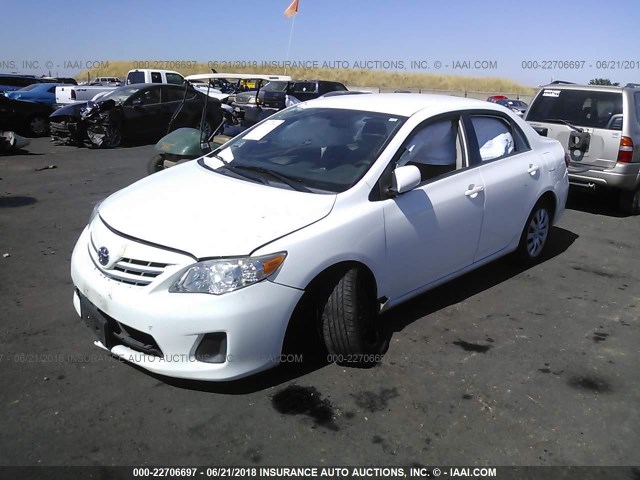 5YFBU4EE9DP179045 - 2013 TOYOTA COROLLA S/LE WHITE photo 2