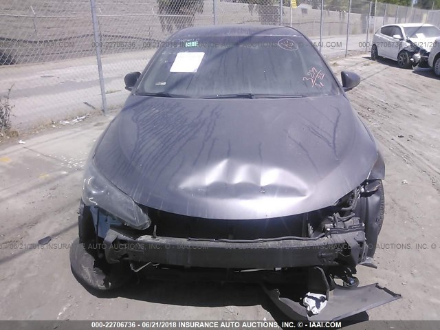 4T1BF1FK0GU174137 - 2016 TOYOTA CAMRY LE/XLE/SE/XSE GRAY photo 6