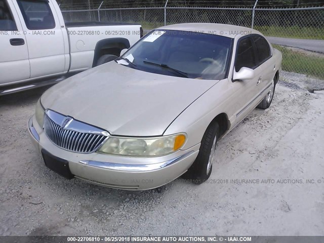 1LNHM97V5YY839910 - 2000 LINCOLN CONTINENTAL  CREAM photo 2