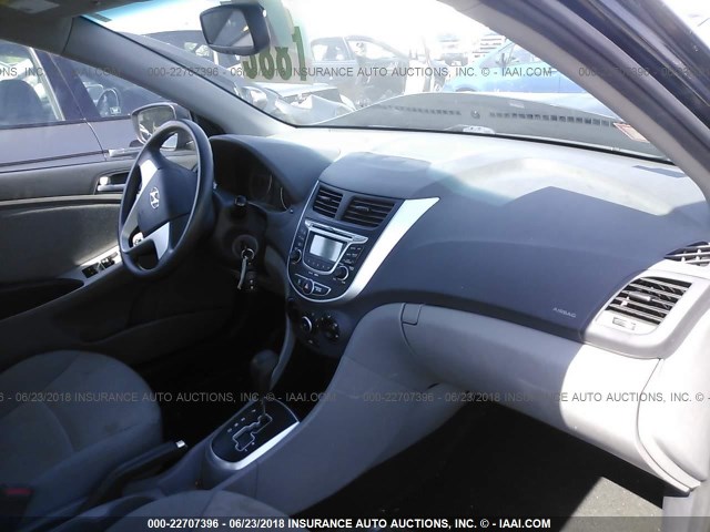 KMHCT4AEXDU311225 - 2013 HYUNDAI ACCENT GLS/GS BLACK photo 5