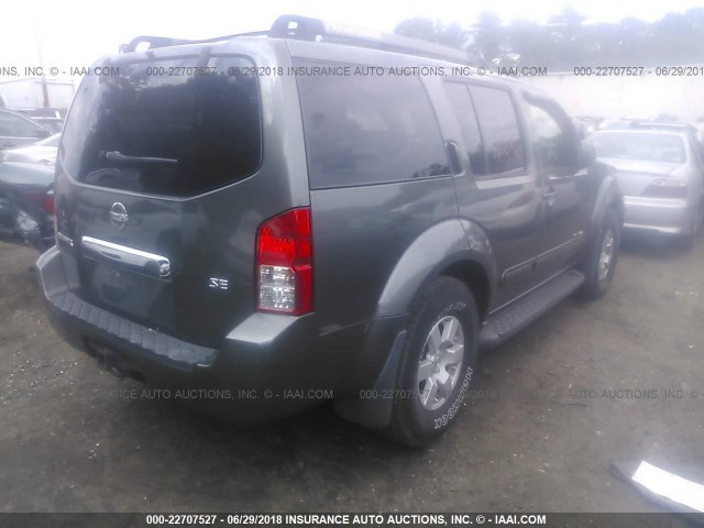 5N1AR18W05C712924 - 2005 NISSAN PATHFINDER LE/SE/XE GRAY photo 4