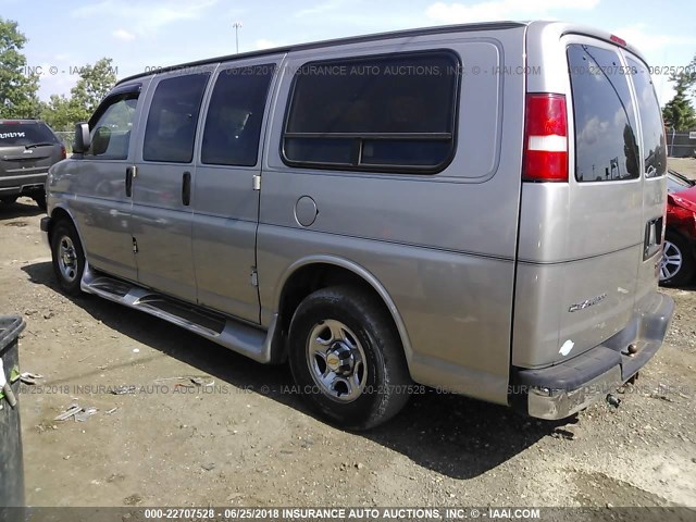 1GBFG15X241125037 - 2004 CHEVROLET EXPRESS G1500  GRAY photo 3