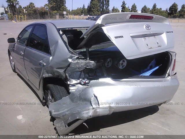 4T1BE30KX5U080416 - 2005 TOYOTA CAMRY LE/XLE/SE Gümüş foto 3
