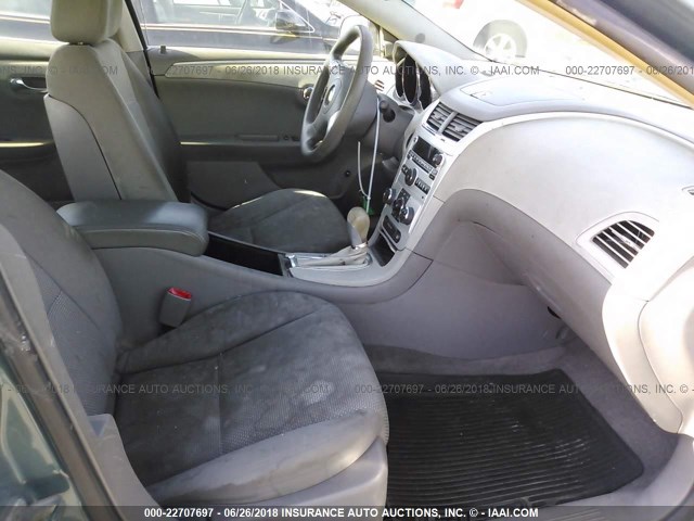 1G1ZG57B49F251873 - 2009 CHEVROLET MALIBU LS 绿色 照片 5