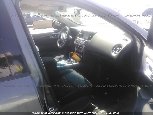5N1AR2MN5GC669350 - 2016 NISSAN PATHFINDER S/SV/SL/PLATINUM 灰色 照片 5