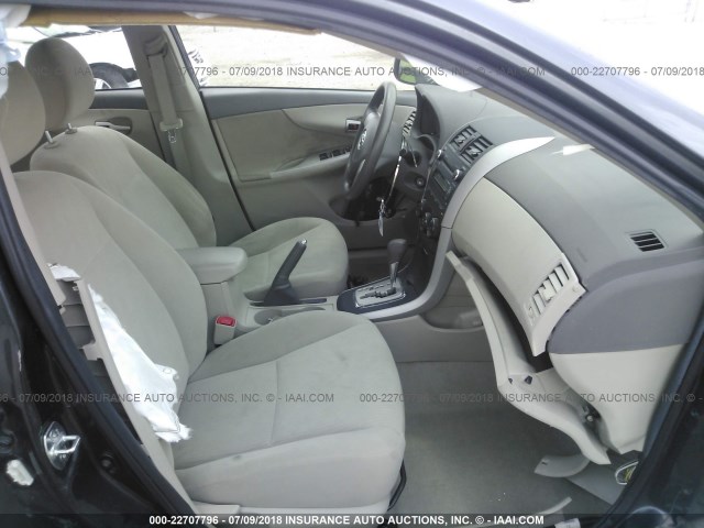 2T1BU4EE1AC523186 - 2010 TOYOTA COROLLA S/LE/XLE GRAY photo 5