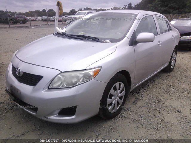 1NXBU4EE4AZ370236 - 2010 TOYOTA COROLLA S/LE/XLE SILVER photo 2